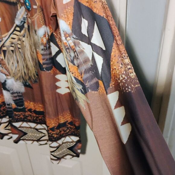 Brown and Tan Graphic Long Sleeve Blouse - Picture 3 of 12